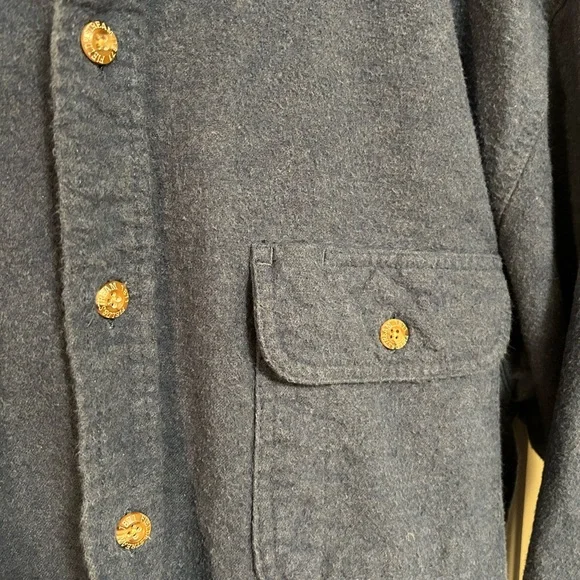 Field & Stream Men’s Blue Flannel Button Down Shirt - Picture 4 of 4